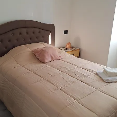 Πανσιόν Marcella Va A Civita *